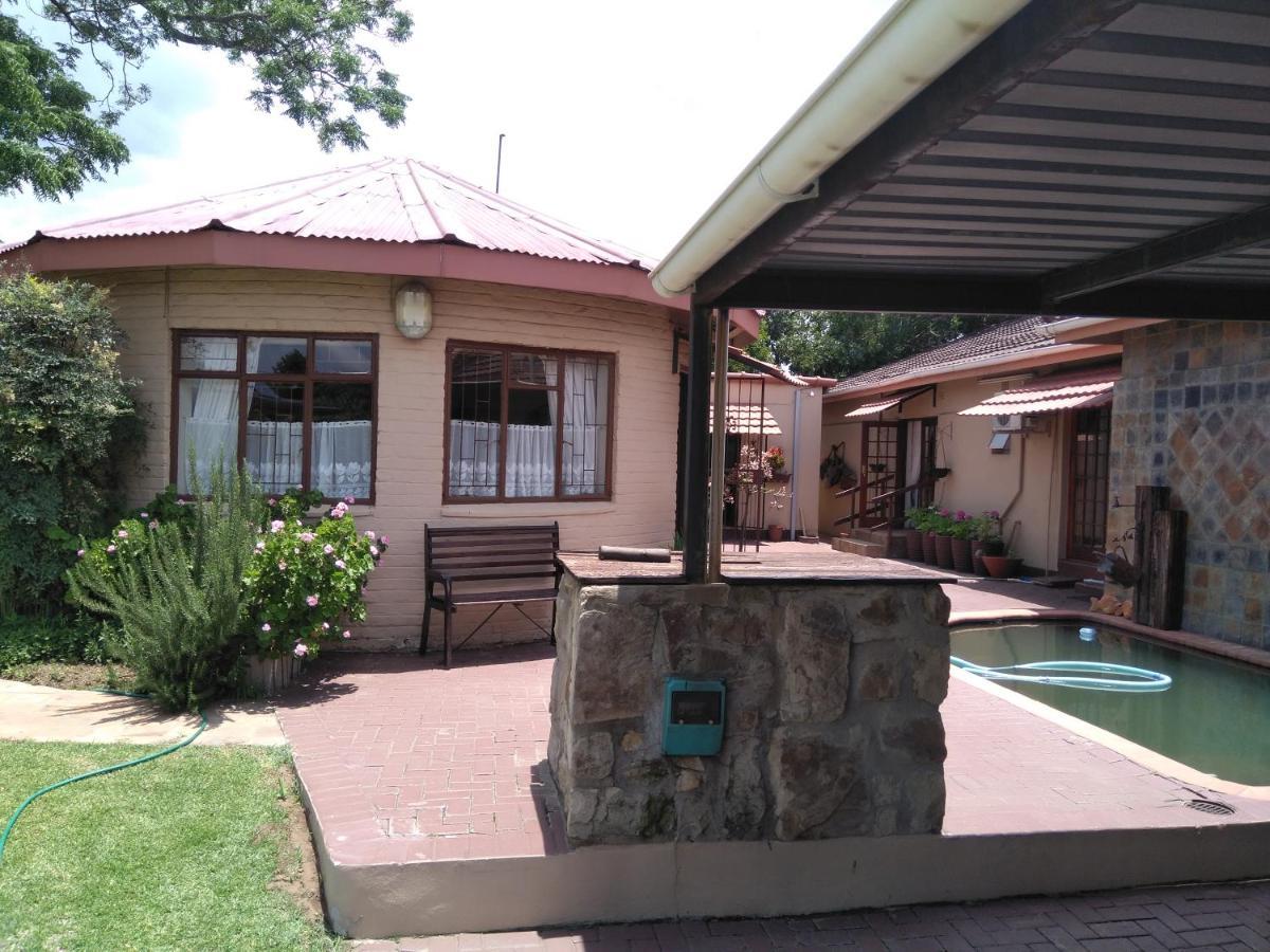 Khokha Moya Guesthouse Ermelo Buitenkant foto
